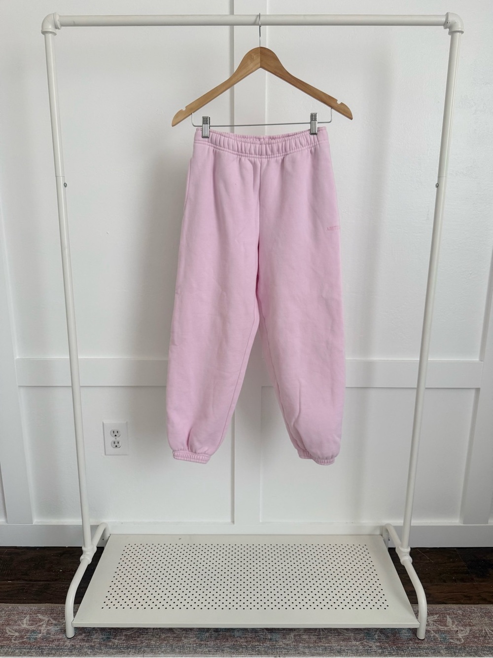 Aritzia Sweatfleece Mega Fit Sweatpants Pink